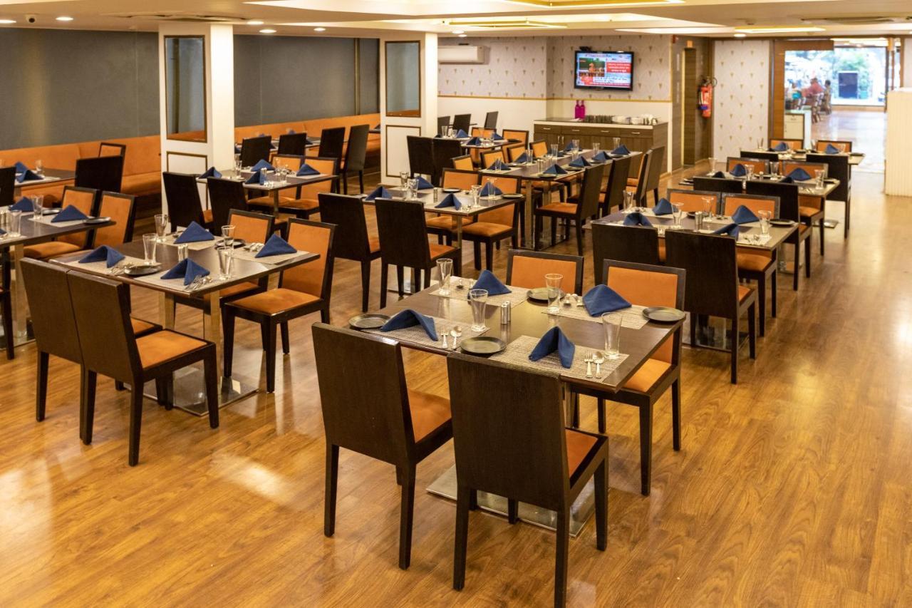 Clubhouse Nami Residency, Ahmedabad Hotel Екстериор снимка