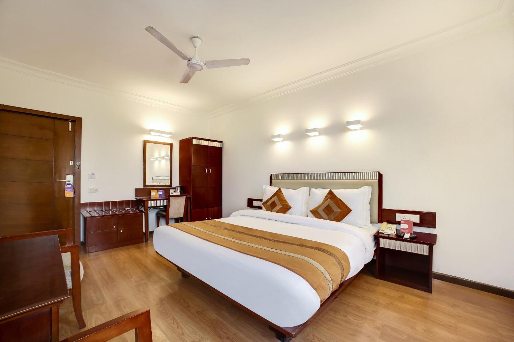 Clubhouse Nami Residency, Ahmedabad Hotel Екстериор снимка