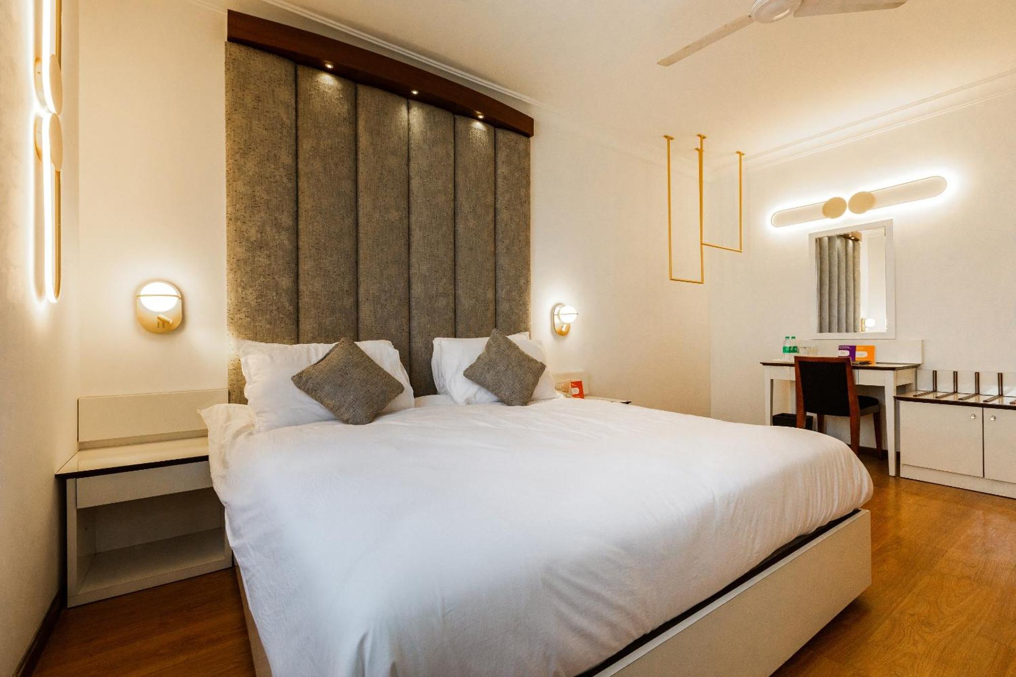 Clubhouse Nami Residency, Ahmedabad Hotel Екстериор снимка