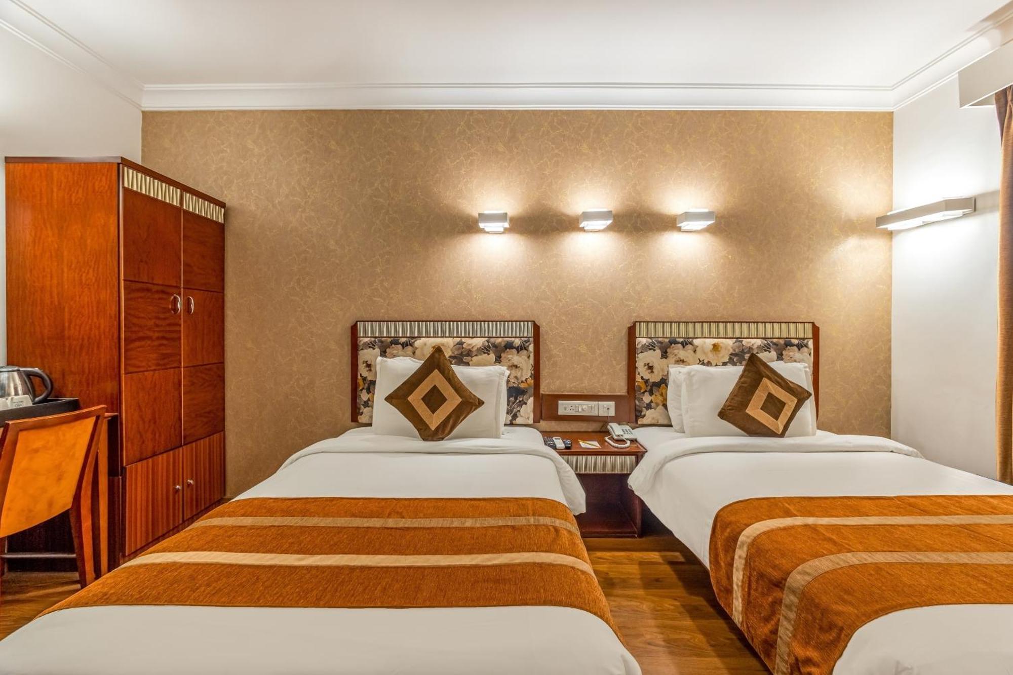 Clubhouse Nami Residency, Ahmedabad Hotel Екстериор снимка
